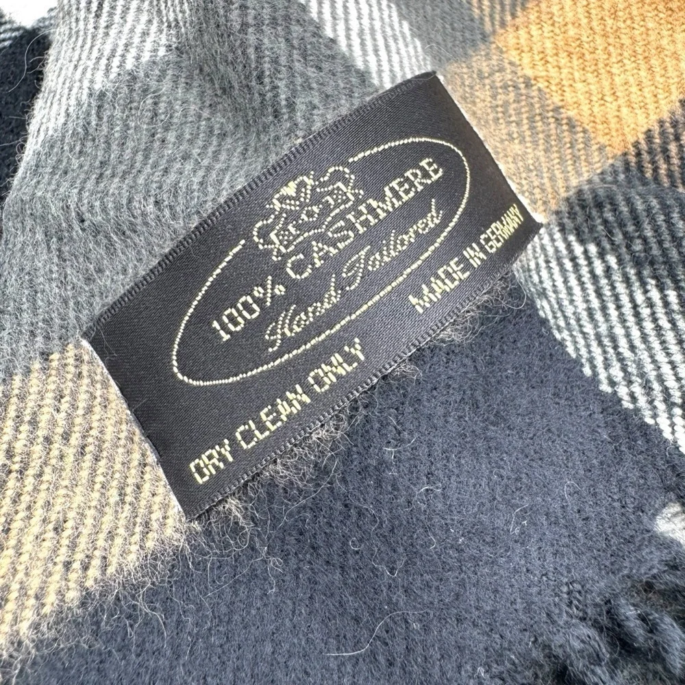 100% Cashmere Hand Tailored Made In Germany Neutral Plaid Unisex Scarf, 12x63 - Picture 7 of 11